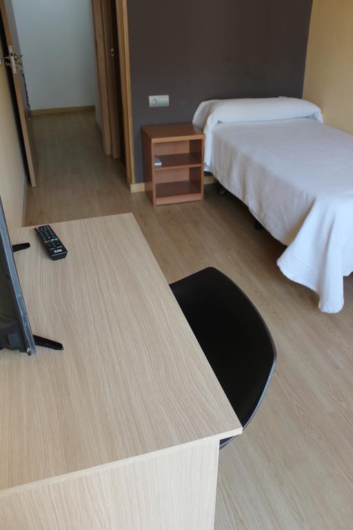 Hostal Cal Siles El Prat de Llobregat Eksteriør bilde