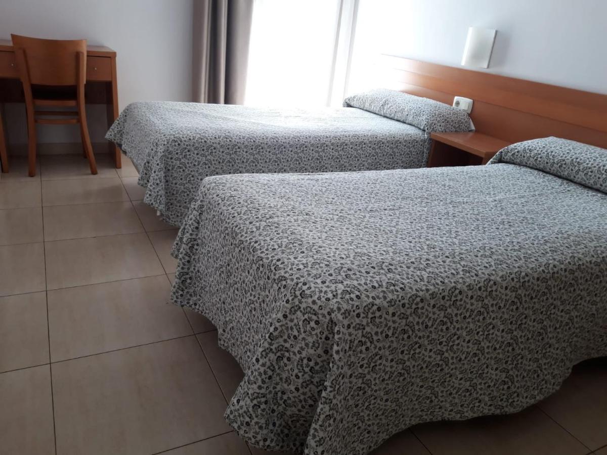 Hostal Cal Siles El Prat de Llobregat Eksteriør bilde