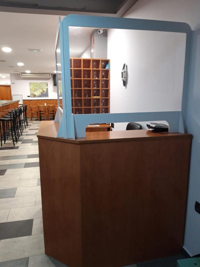 Hostal Cal Siles El Prat de Llobregat Eksteriør bilde